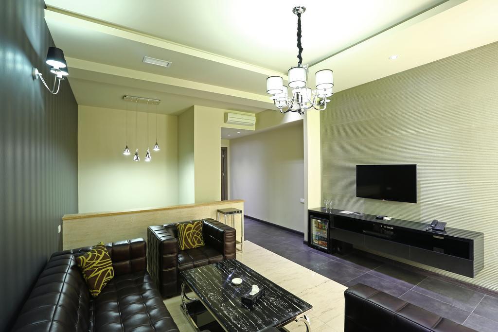 יירבאן Ibiza Hotel&Spa מראה חיצוני תמונה