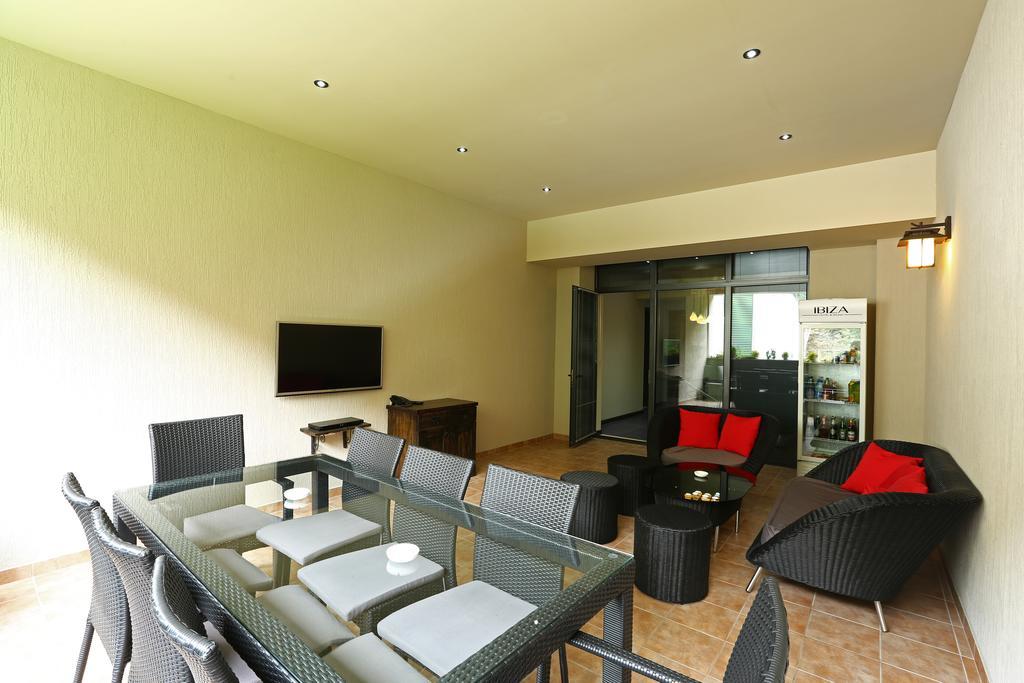 יירבאן Ibiza Hotel&Spa מראה חיצוני תמונה